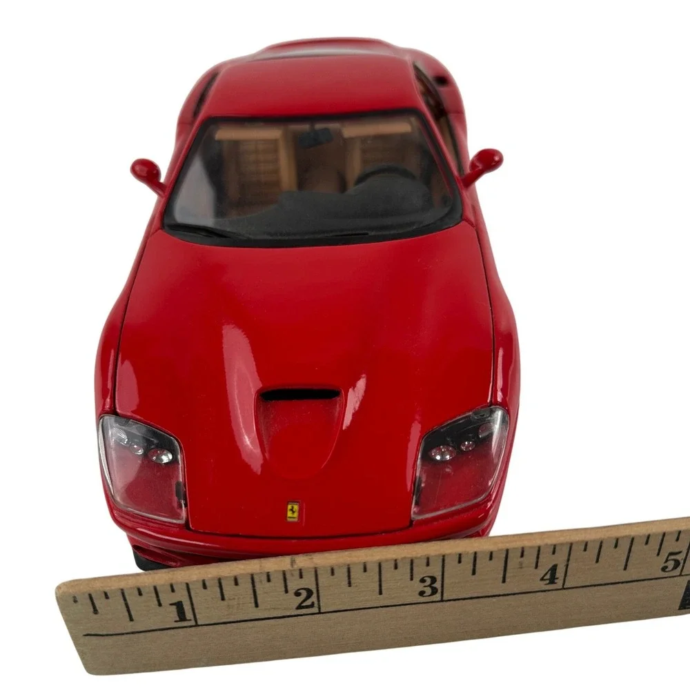 Ferrari‎ Diecast Model Car Red 550 Maranello Pininfarina 1:18 Rosso Corsa